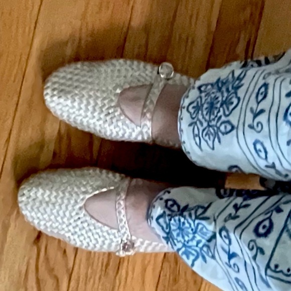 NWT House of Harlow wovenflat size 8.5 & 10
🚨FIRM PRICE NO DISCOUNT - Picture 6 of 10